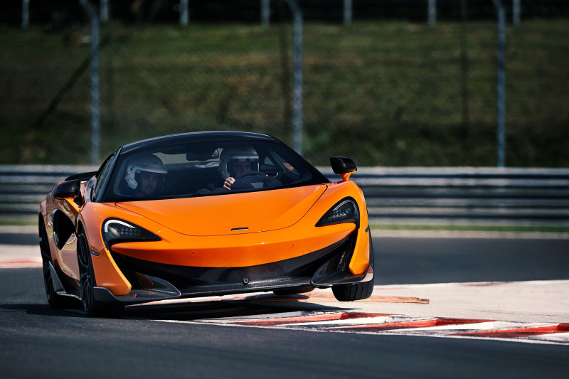 Illustration for article titled The 2019 McLaren 600LT Is the Flame-Spitting Mad Max Version of the 570S